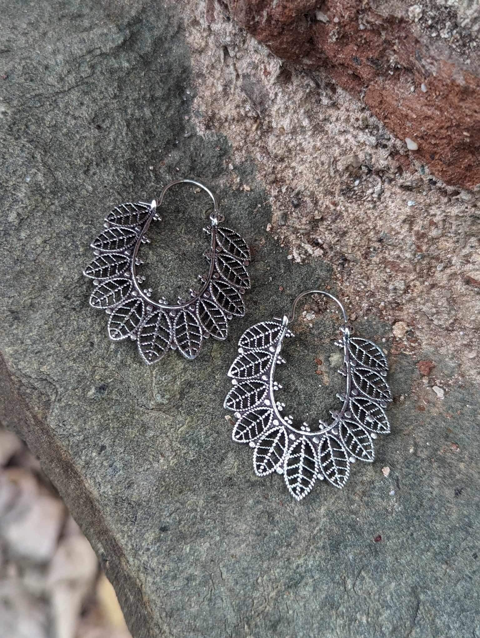 EARRINGS 252